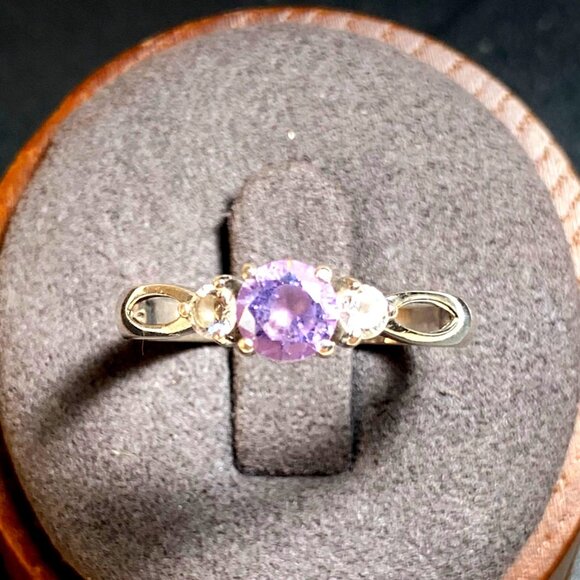 VTG Sterling Silver 925 CZ Prong Set Three Stone Engagement Style Ring Size 9 - Picture 2 of 9